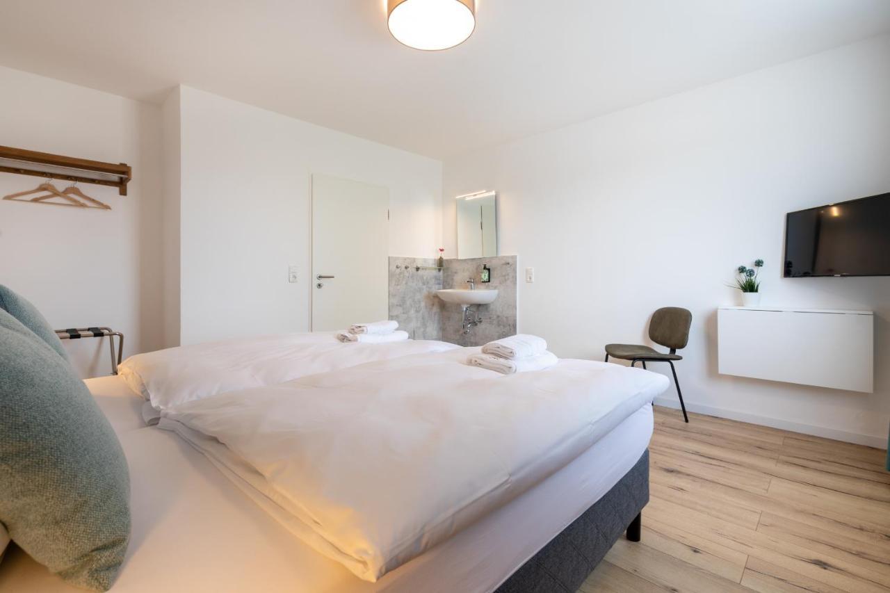 Clement - Hotel